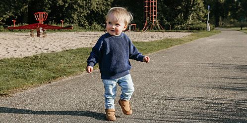 Welke fases doorloopt mijn kindje? Welke schoenen passen bij welke fase?